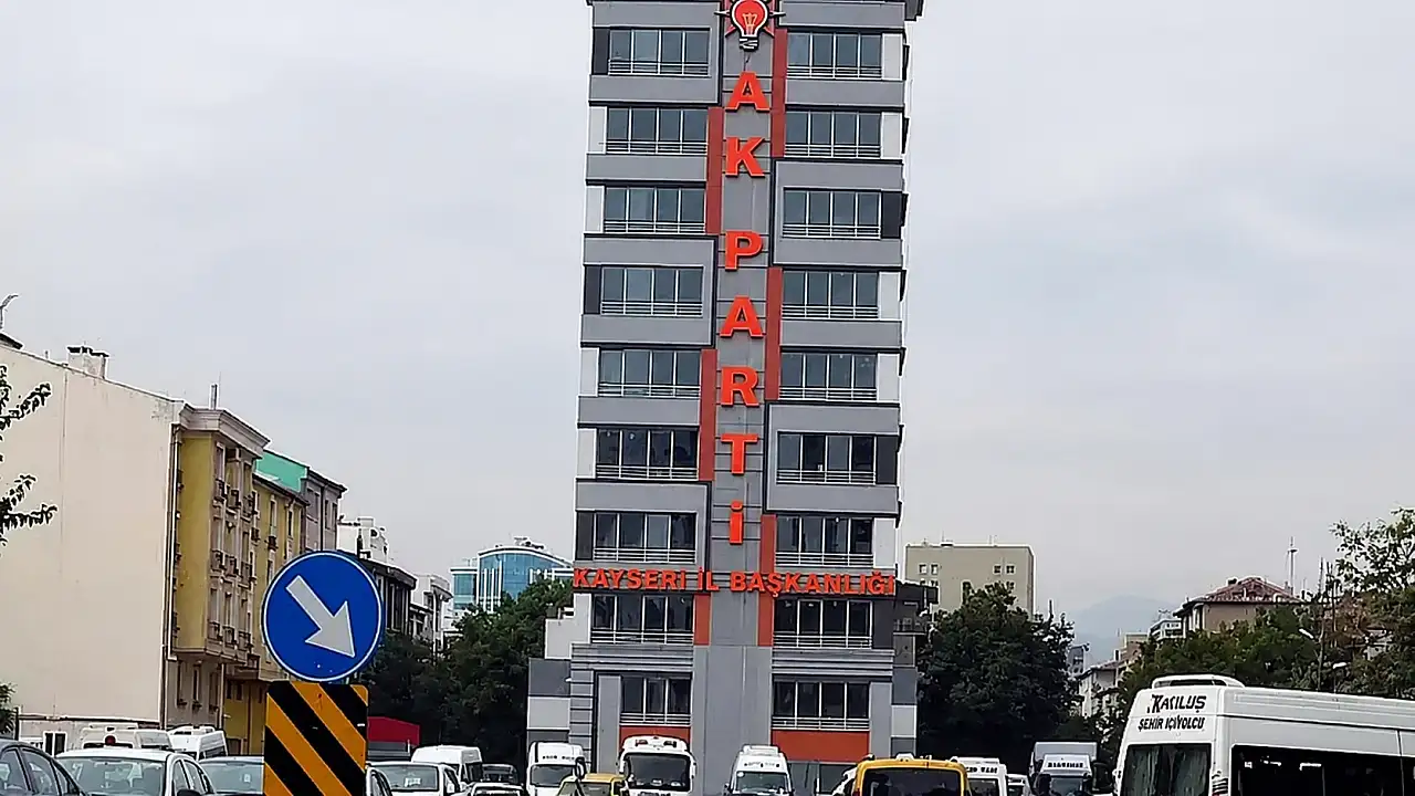 YRP Kayseri'de deprem! İstifa edenler de mi AK Parti'ye geçecek?