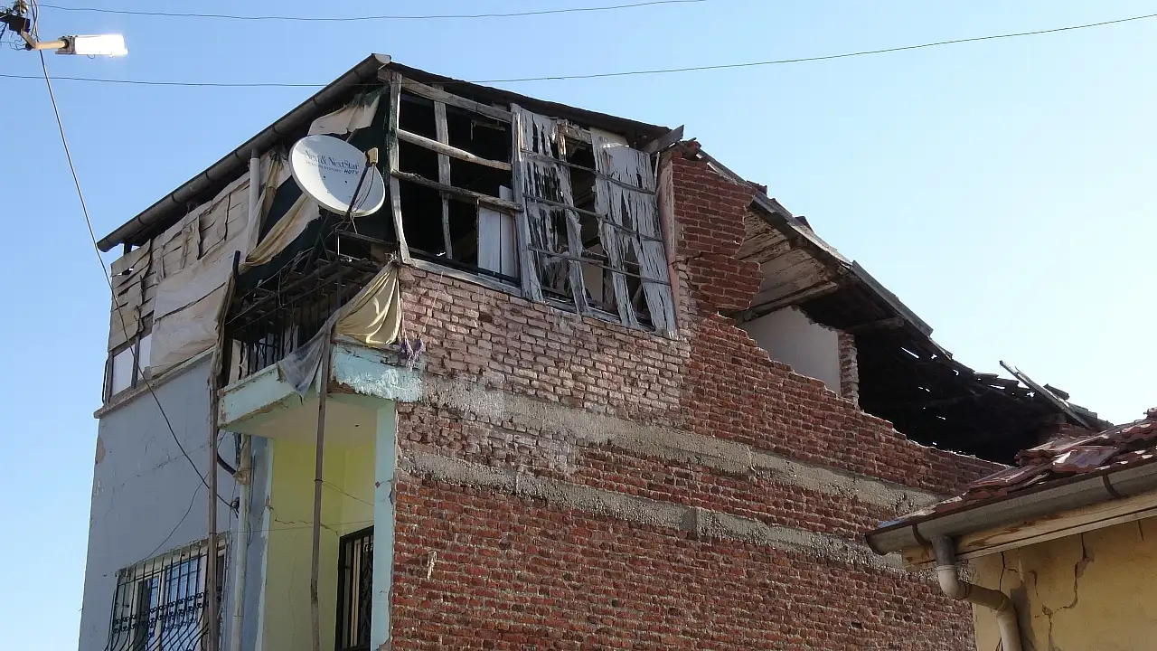 Malatya'da 5 büyüklüğündeki deprem kameralara yansıdı!