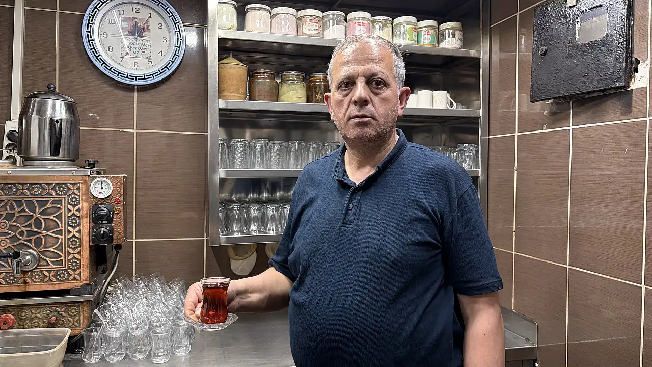 Her sabah 04.30'da başlıyor: Küçük dükkânda büyük emek