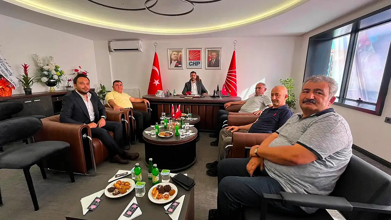 CHP Kayseri'de Kılıçdaroğlu'nun atadığı yönetim disiplin için toplandı