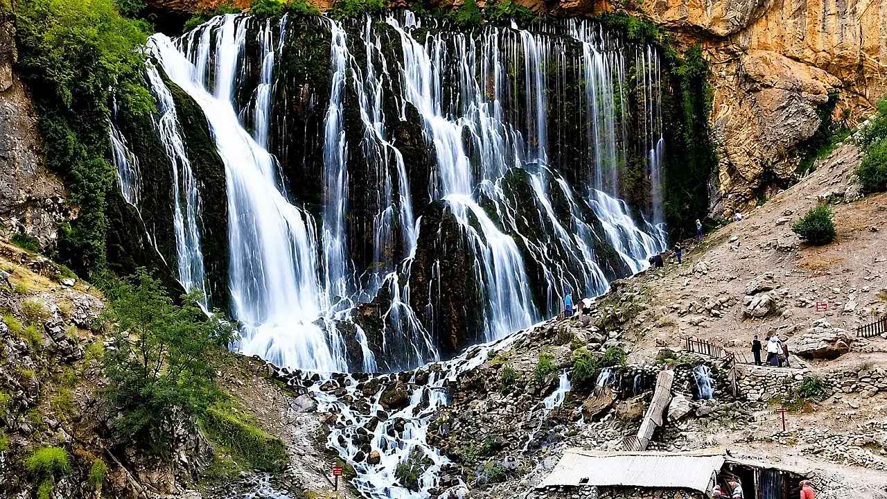 Niagara'ya rakip Kapuzbaşı Şelaleleri