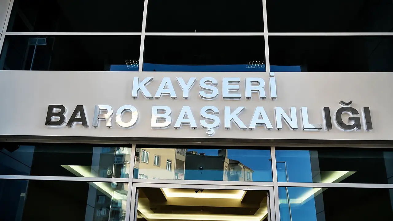 Kayseri Barosu Eski Başkanı'ndan zehir zemberek açıklama