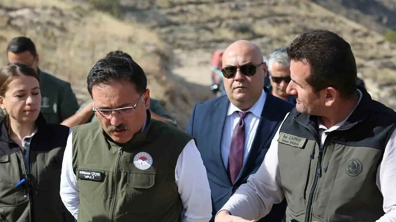 Kayseri'nin denizi yeşilleniyor: 5 milyon fidan toprakla buluşuyor.