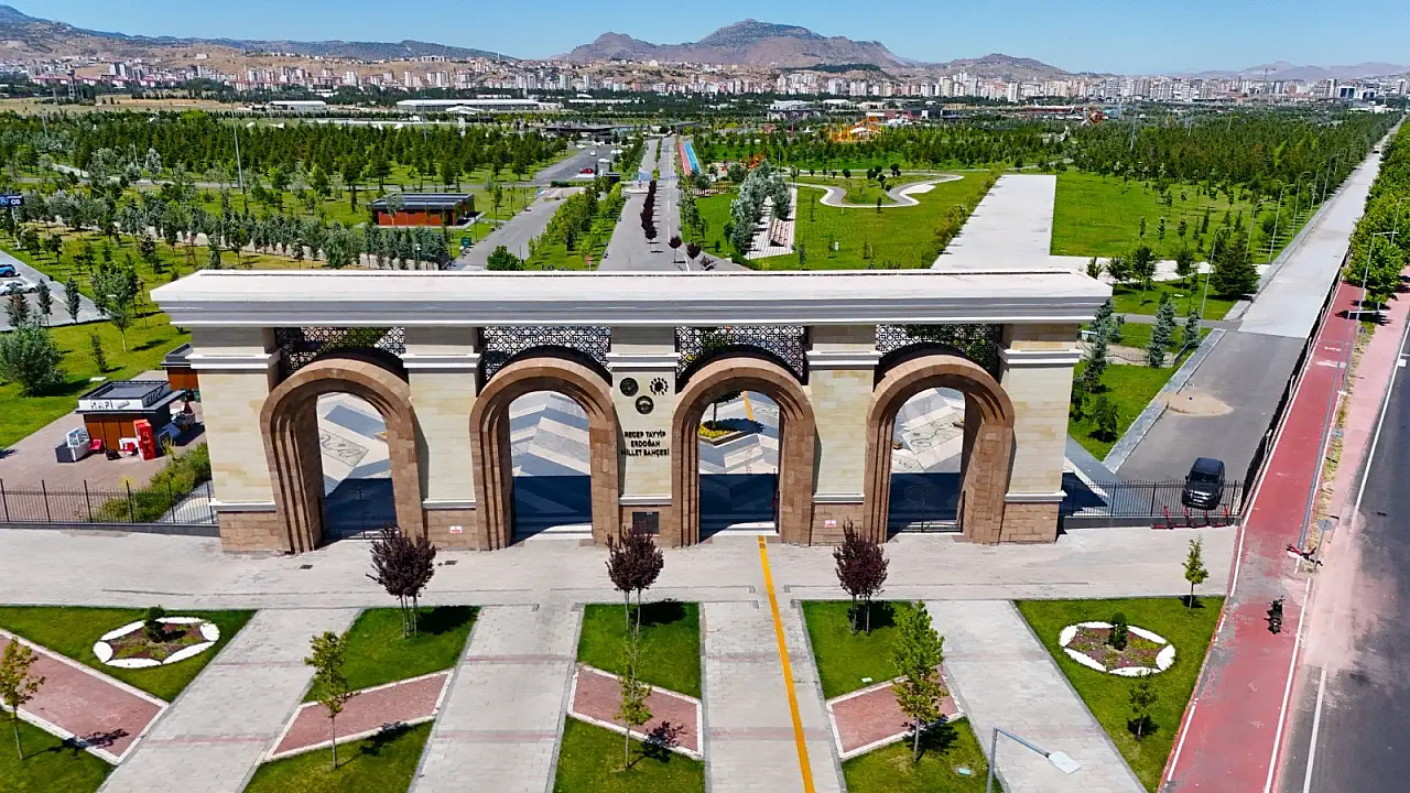Kayseri'nin gözdesi oldu! Millet Bahçesi'ne neler yapıldı?