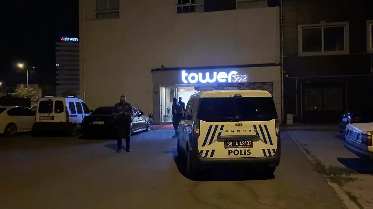 Kayseri'de rezidansta ölüm!