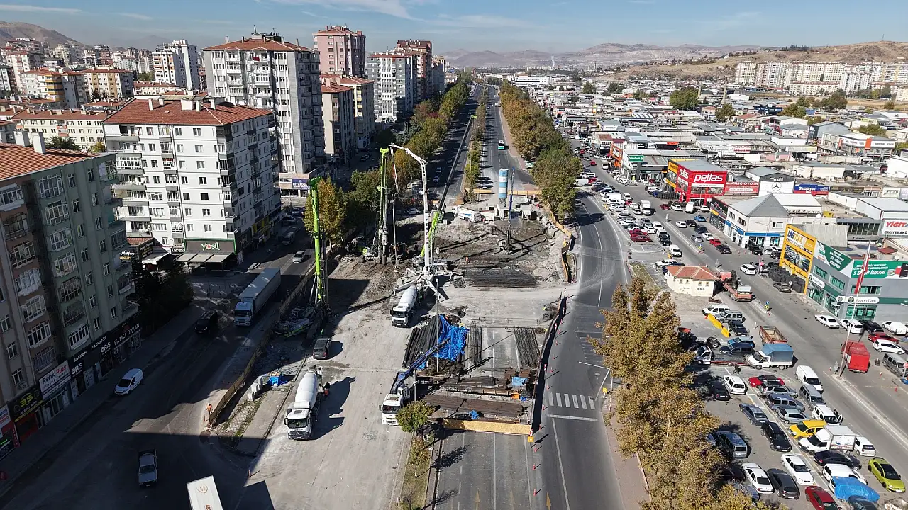 Kayseri'ye bir katlı kavşak daha geliyor! Yeri belli oldu, sözleşme imzalandı