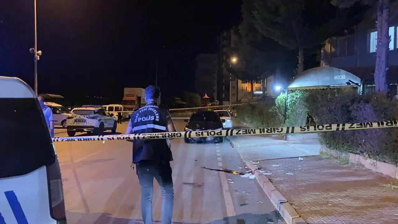 Kayseri'de baba oğul arasında 'sigara parası' kavgası! Durumu ağır, o an kamerada