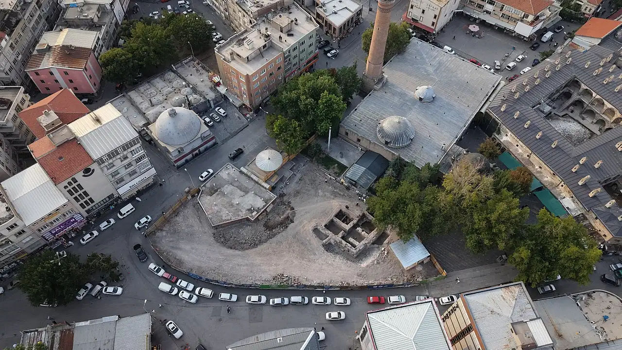 Kayseri'nin geçmişi Camikebir'de gün yüzüne çıktı!