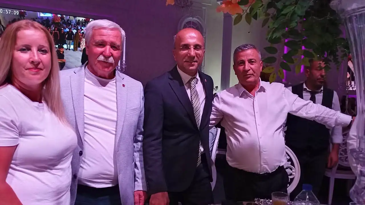 Kayseri'de partisinden istifa eden Belediye Başkanıyla sıcak temas! AK Parti iddiası vardı