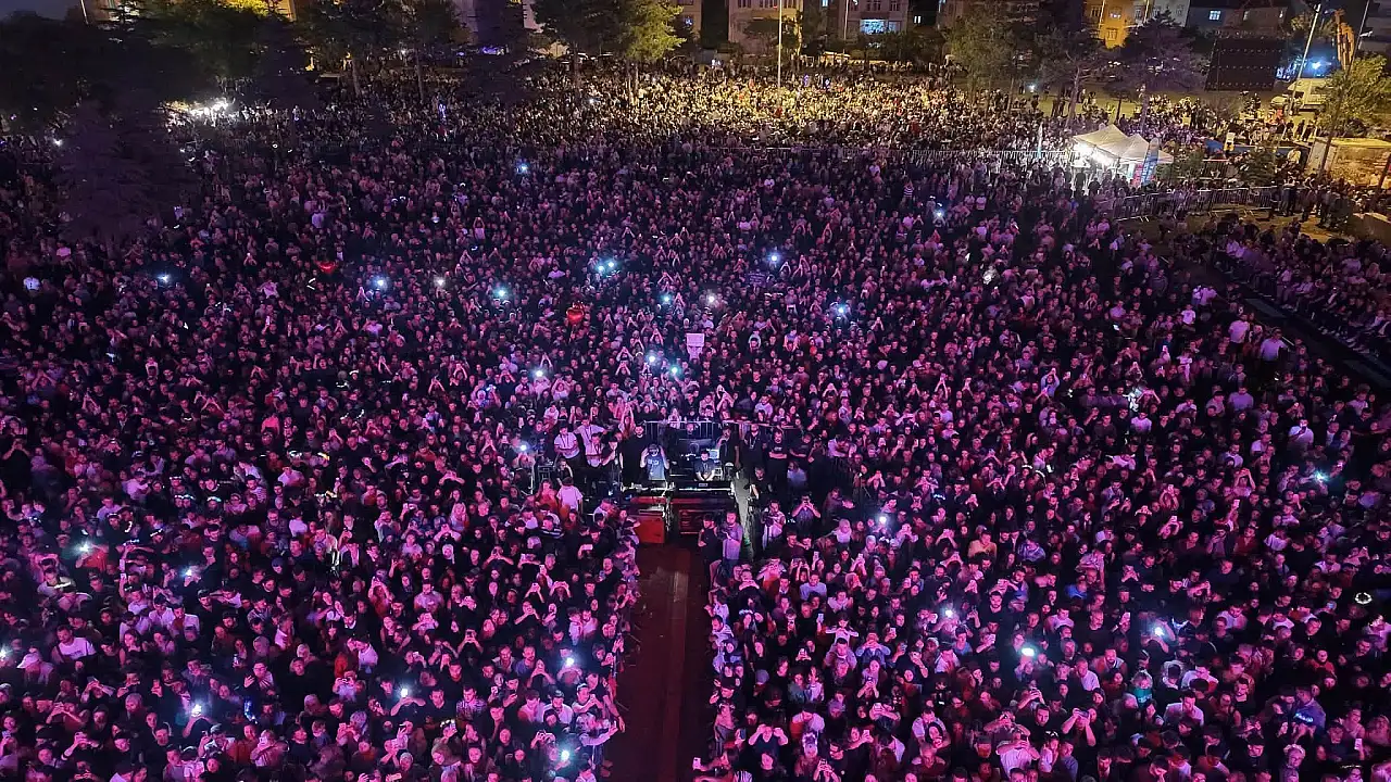 On binler final gecesinde buluştu!