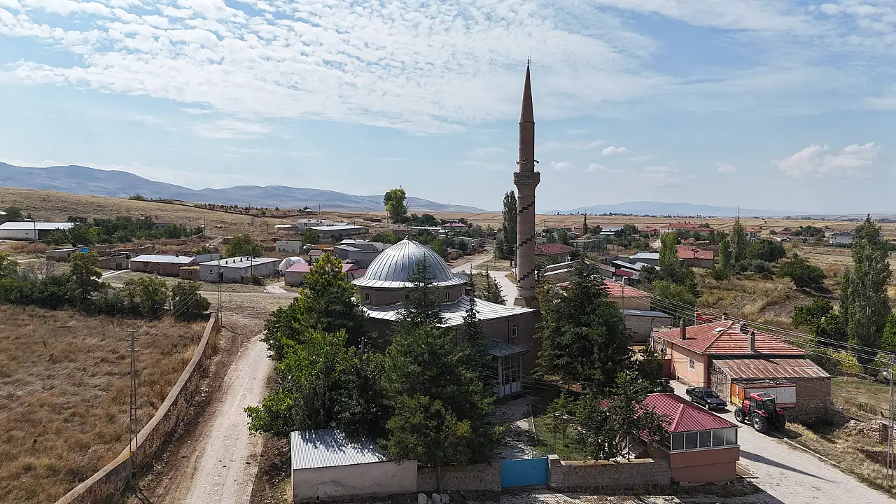 Kayseri Pınarbaşı'da Elif Eralp sevinci: Almanya'daki başarısı gururlandırdı!