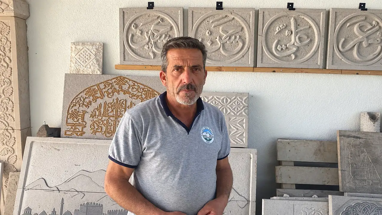 Kayseri'de iki metrelik mezar yaptı!