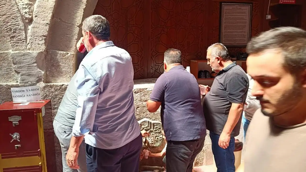 Develi'deki 260 yıllık şerbet çeşmesi yüzyıllardır akmaya devam ediyor