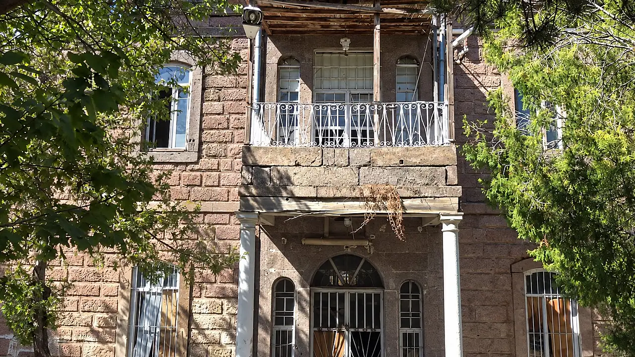 Yetimhaneden Cezaevine 120 yıllık bir tarih kaderini bekliyor.