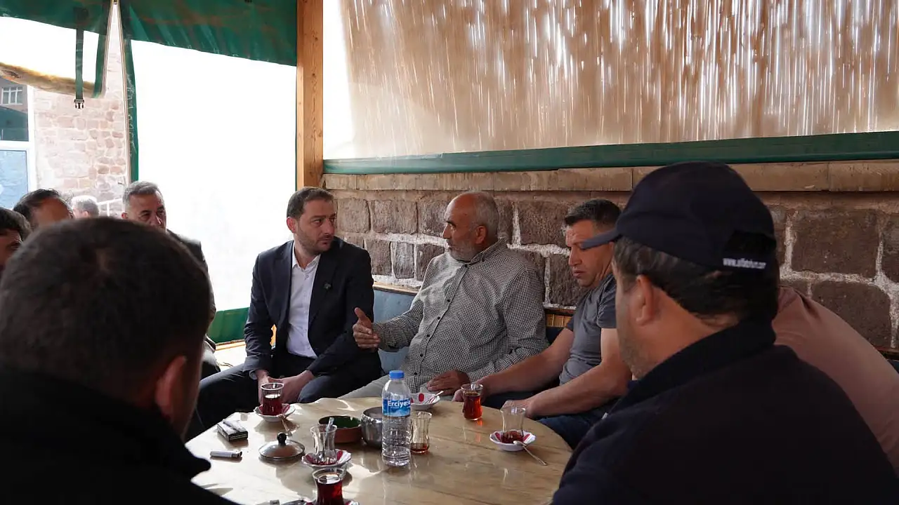 MHP Kayseri'yi yöneten isimler önce bir araya geldi, ardından harekete geçti