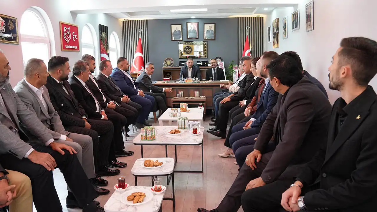 MHP Kayseri'yi yöneten isimler bir araya geldi