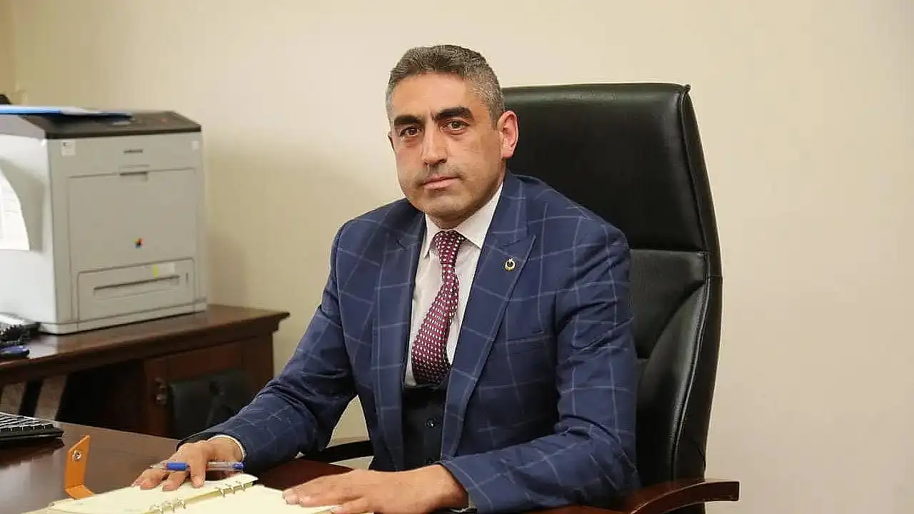 Hem Başkan hem de Müdür olan Kayserili ismin yeni görevi belli oldu!