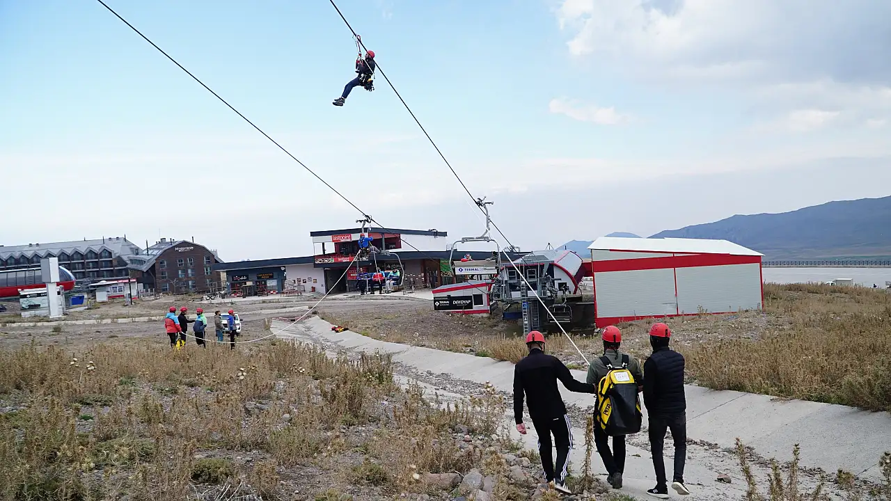 Erciyes'te ilk karın ardından dikkat çeken hazırlık!