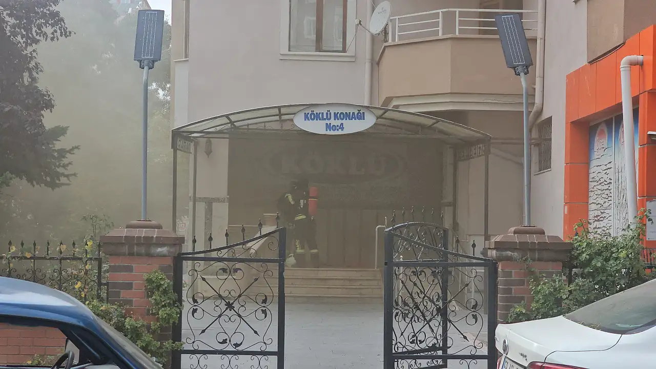 Kayseri'de 9 katlı binada alevler yükseldi!
