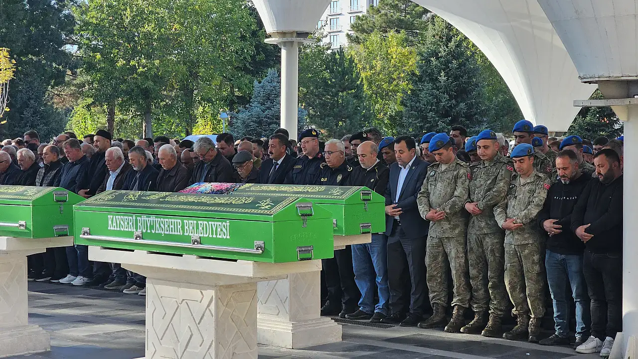 Şehit annesi Duriye Baydilli 86 yaşında son yolculuğuna uğurlandı