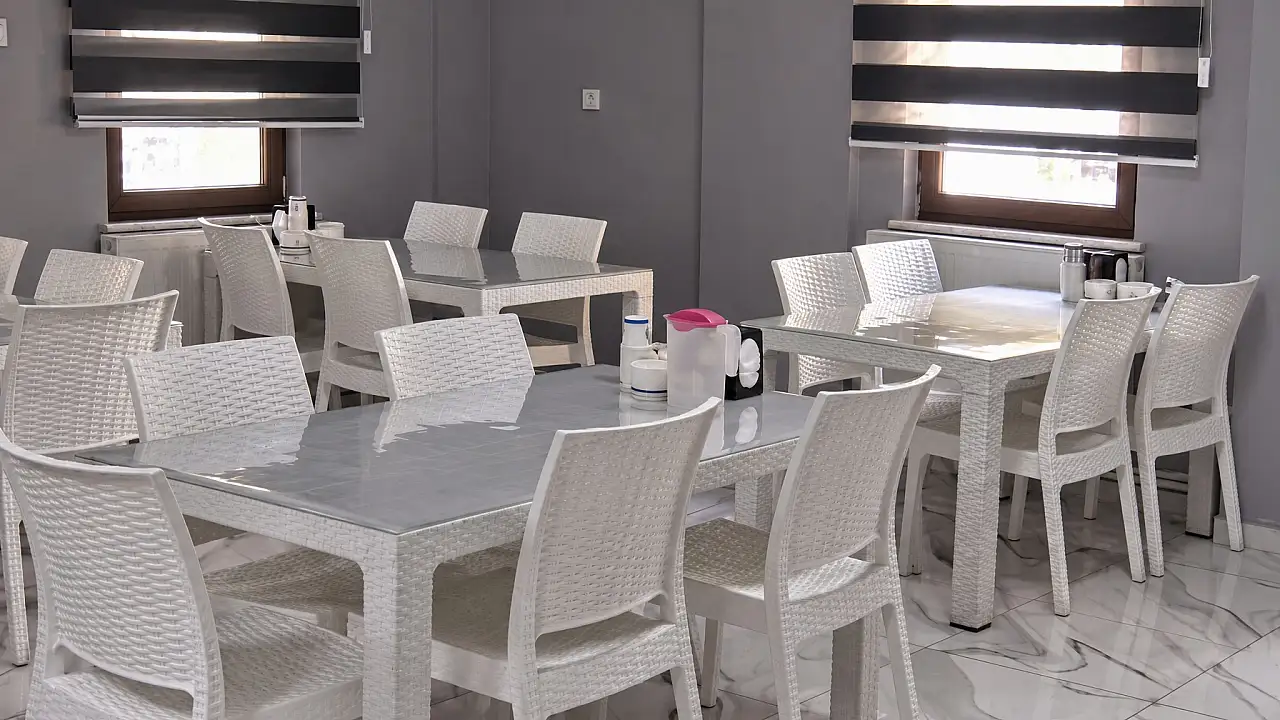 Kayseri'nin Pınarbaşı ilçesinde dayanışma sofrası: İhtiyaç sahiplerine yemek ücretsiz