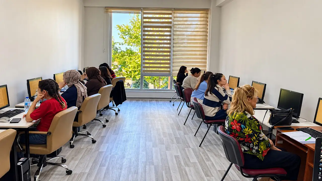 Sadece sertifika değil iş kapısı! Ev hanımından üniversiteliye herkes buraya koşuyor