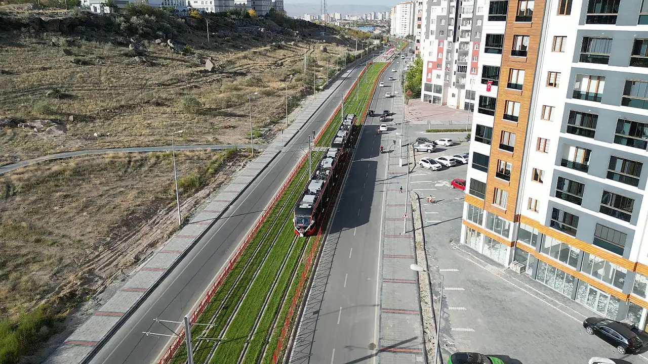 Kayseri'ye Erkilet-Cumhuriyet Meydanı-Millet Bahçesi raylı sistem hattı geliyor