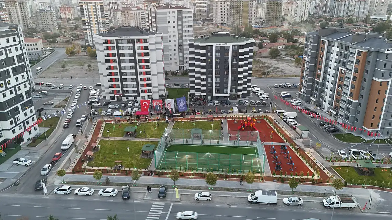Kayseri'de dikkat çeken açılış! Fırat Yılmaz Çakıroğlu'nun ismi yaşayacak