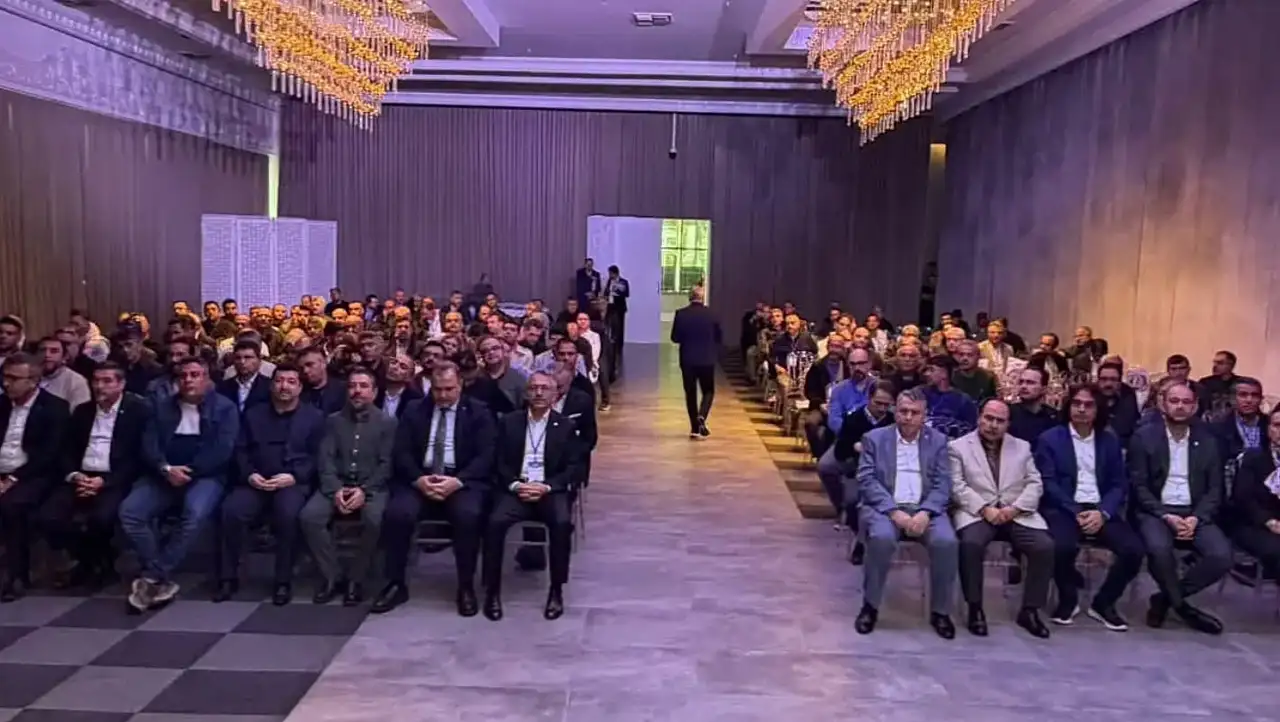 Eğitim-Bir-Sen Kayseri'de 8. Olağan Genel Kurul tamamlandı! Yeni dönem mesajı
