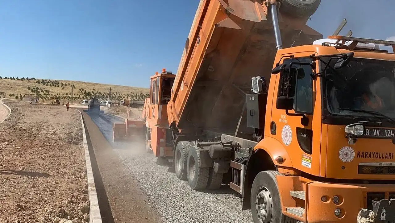 Kayseri'de yılan hikayesine dönen yolla ilgili tarih verildi!