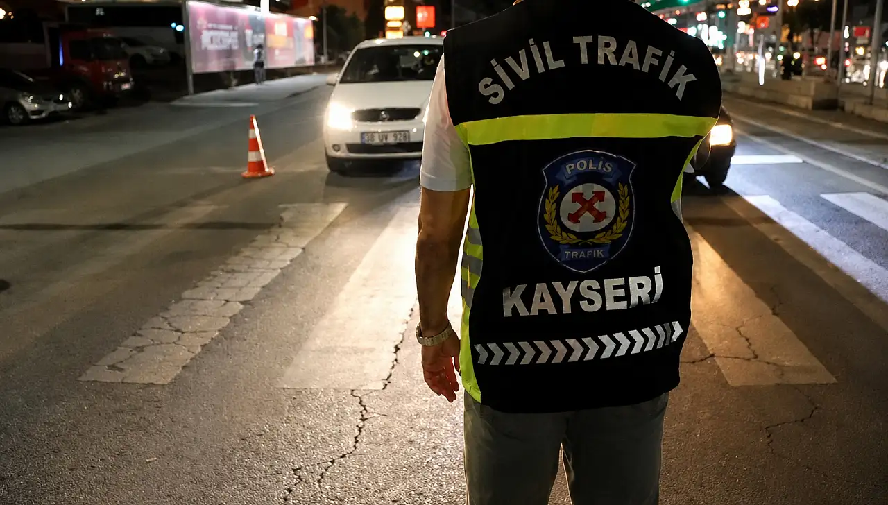 Kayseri'de huzur ve güven için dev operasyon! Aranan şahıslar yakalandı
