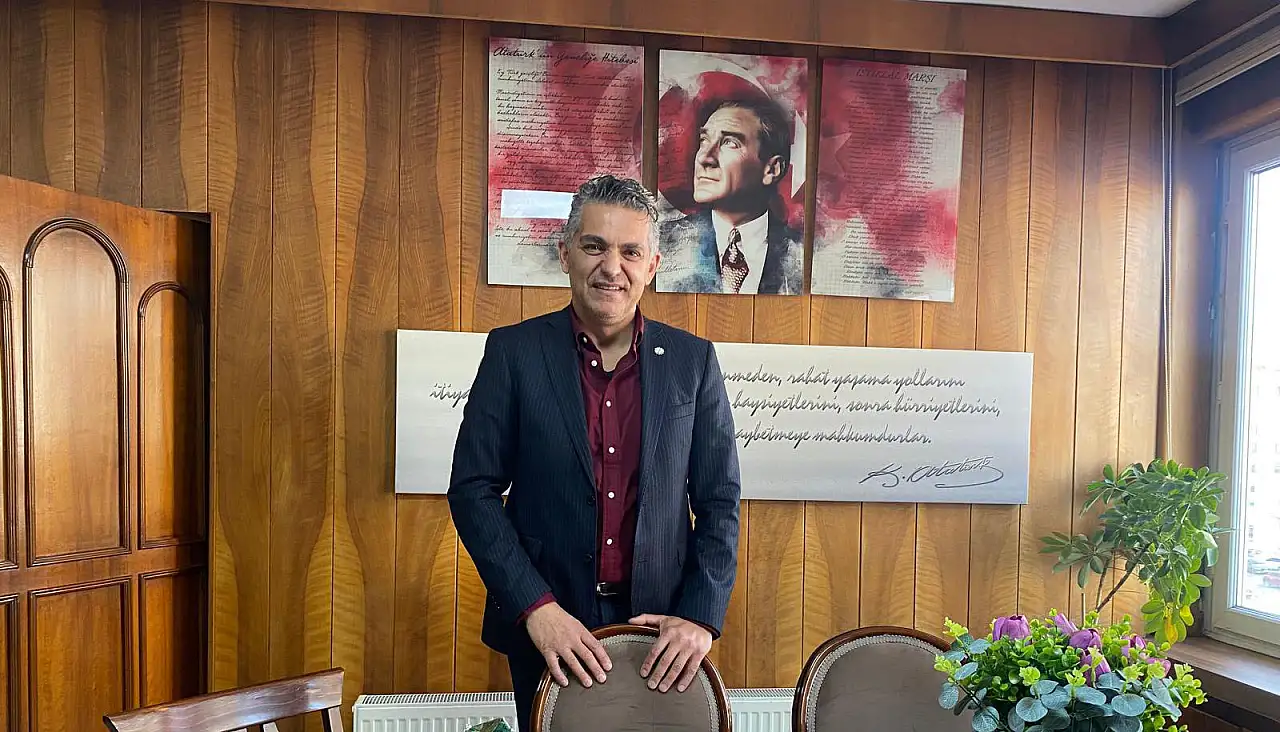 Kayseri'de o Başkana dikkat çeken tepki: Bu zat kusura bakmayın diyerek paylaşımını silmek zorunda kaldı!