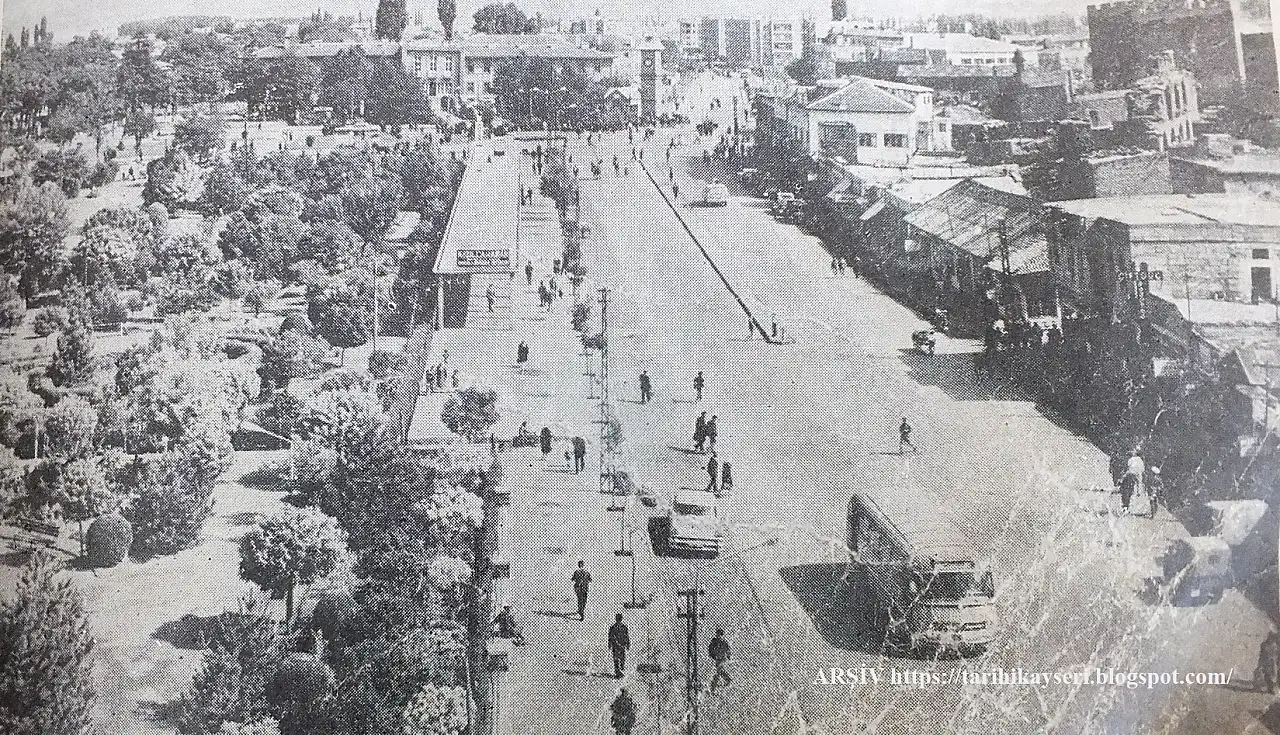 Hiç merak ettiniz mi? Atatürk döneminde Kayseri'de Cumhuriyet Bayramı bakın nerelerde, nasıl kutlanıyormuş!