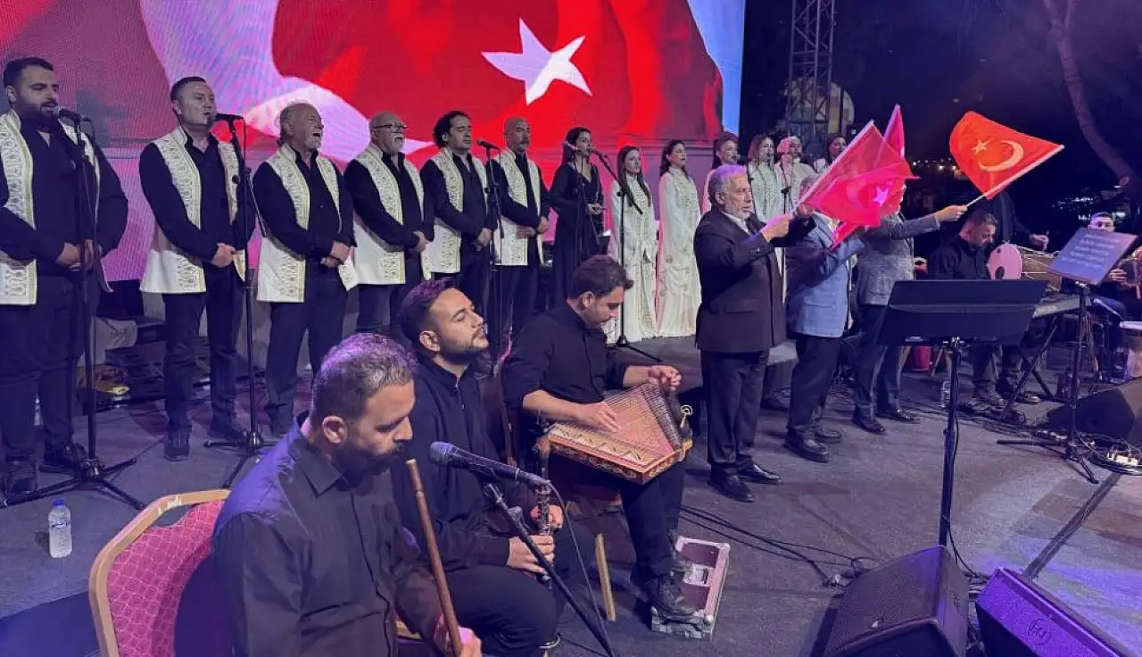 Hatay Medeniyetler Korosu Kayseri'de unutulmaz gece yaşattı
