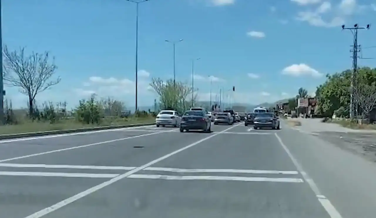 Bayram dönüşü başladı! Kayseri'de bu yollarda yoğunluk var