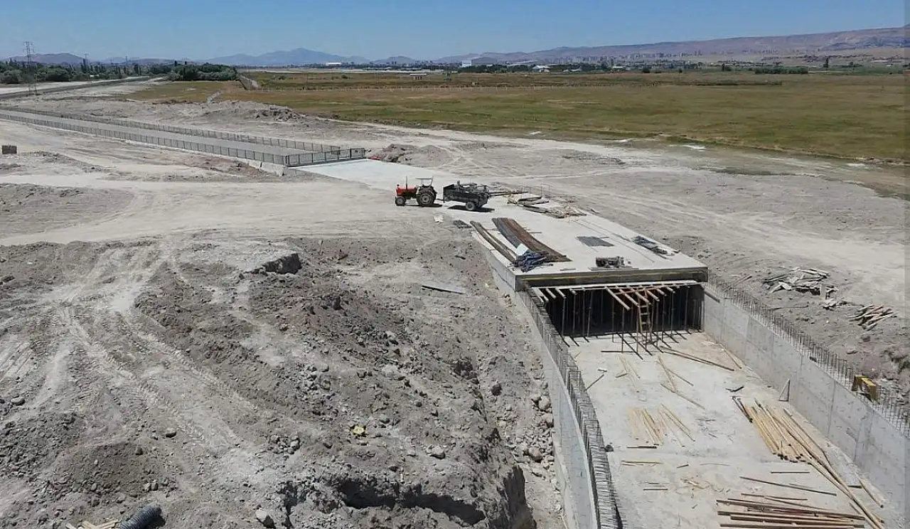 Dev projede gece gündüz mesaisi: Kayseri'nin o bölgesi güvenceye alınıyor!