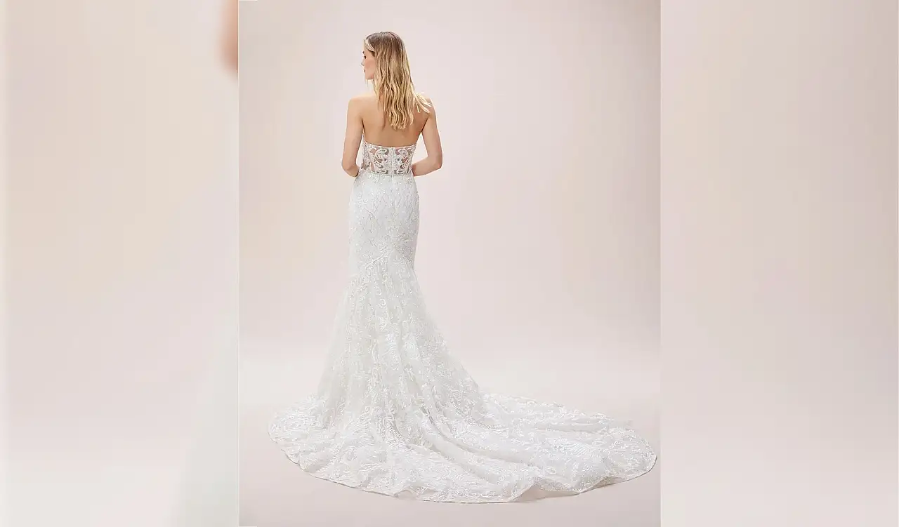 Dünyaca ünlü gelinlik devi Türkiye'den çekildi!