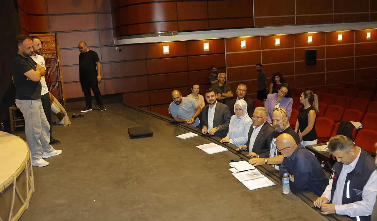 Davullar çalacak, halaylar kurulacak! Kayseri'de tiyatro şöleni başlıyor