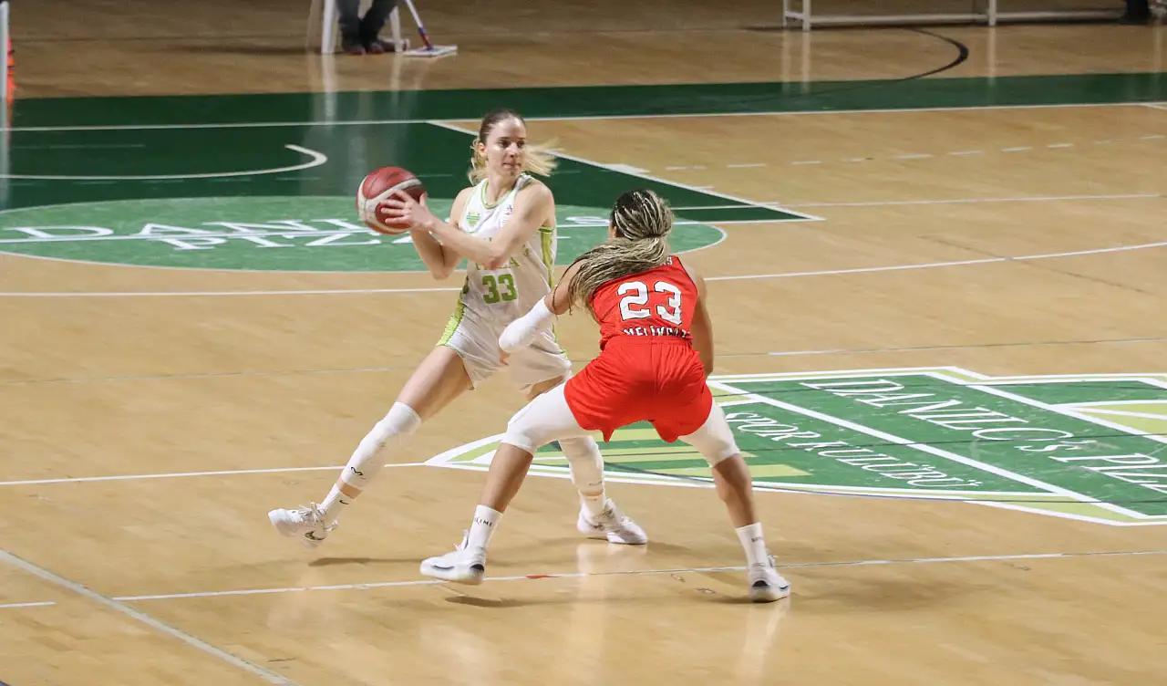 Temsilcimiz 9 sayı farkla yenildi!