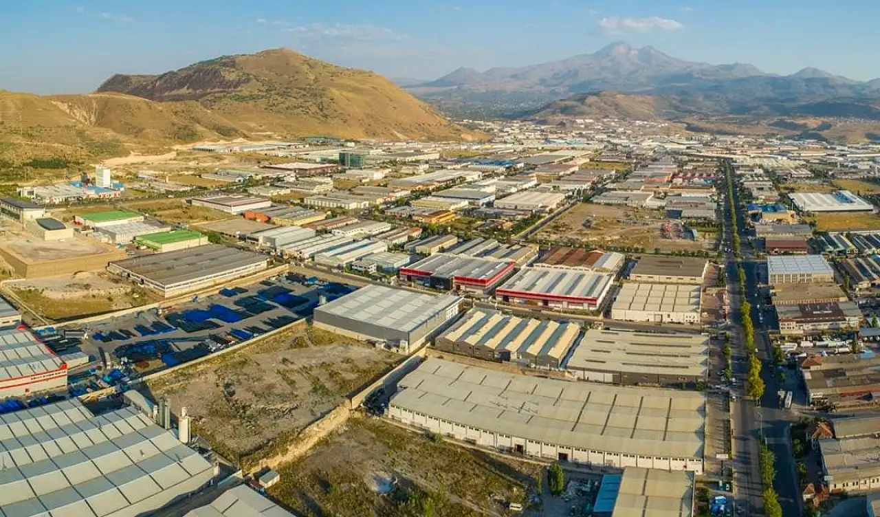 Büyüksimitci: Kayseri sanayisi, üretim ve dış ticaretteki kararlılığını koruyor!
