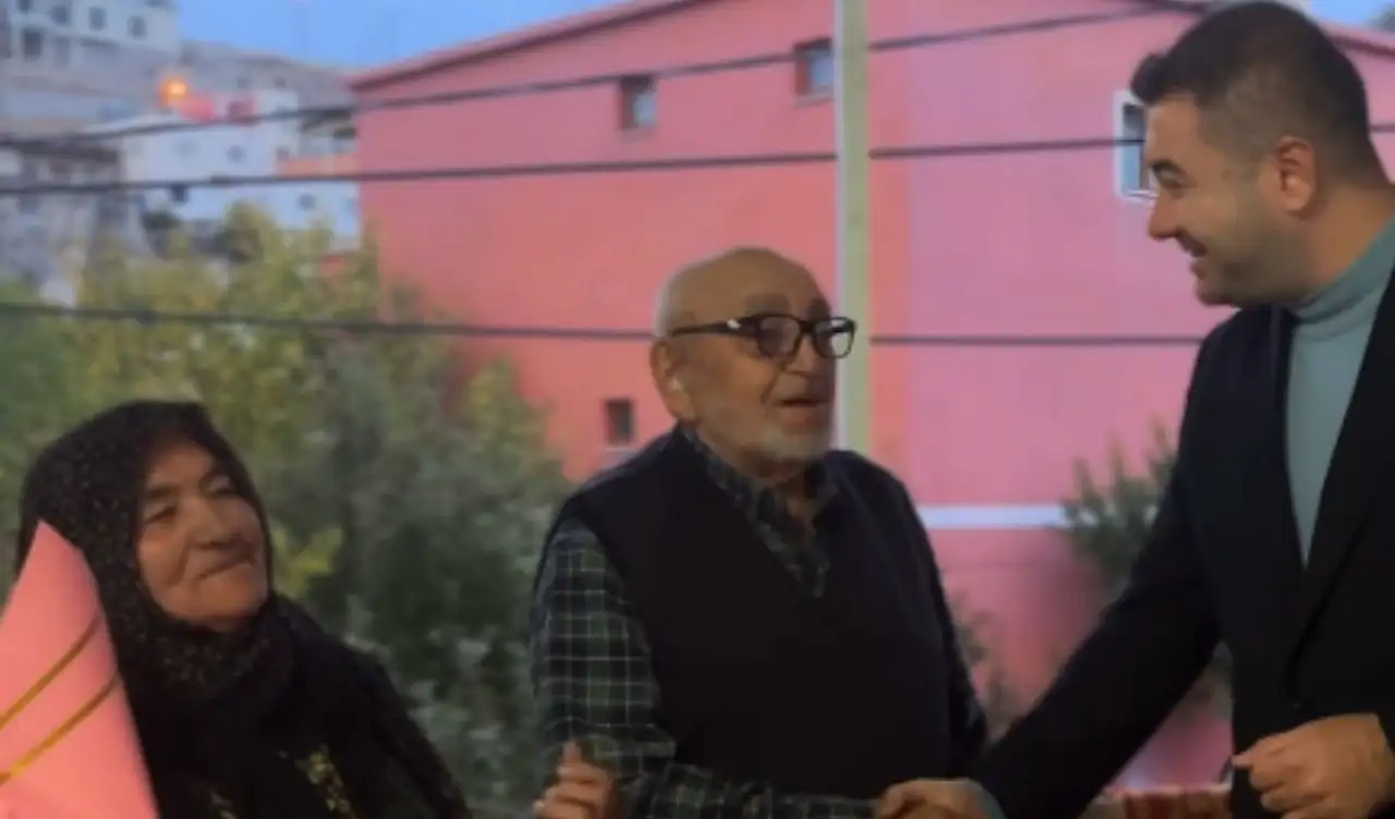 Kayseri'de o çiftin 74. evlilik yıldönümü protokol ile kutlandı!