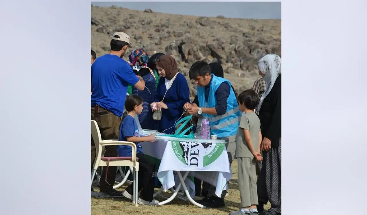 Kayseri'de gözyüzü rengarenk oldu