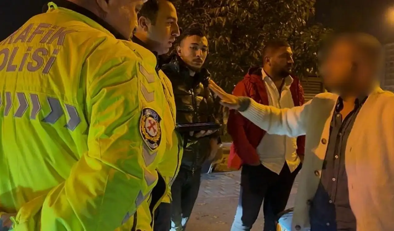 Alkollü sürücü polisle pazarlık yaptı: 'Kemerden ceza yaz'