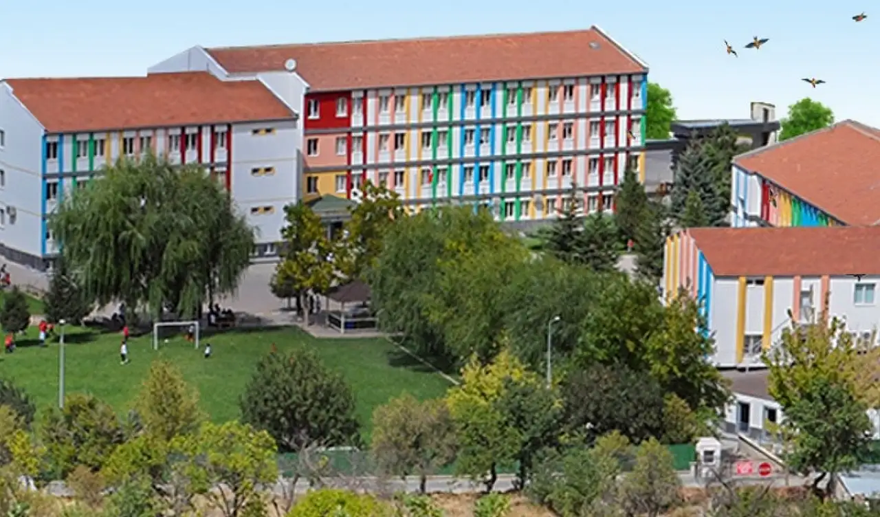 Kayseri'de zehirlenme iddiası ile ilgili o kolejden açıklama: Temiz çıktı!