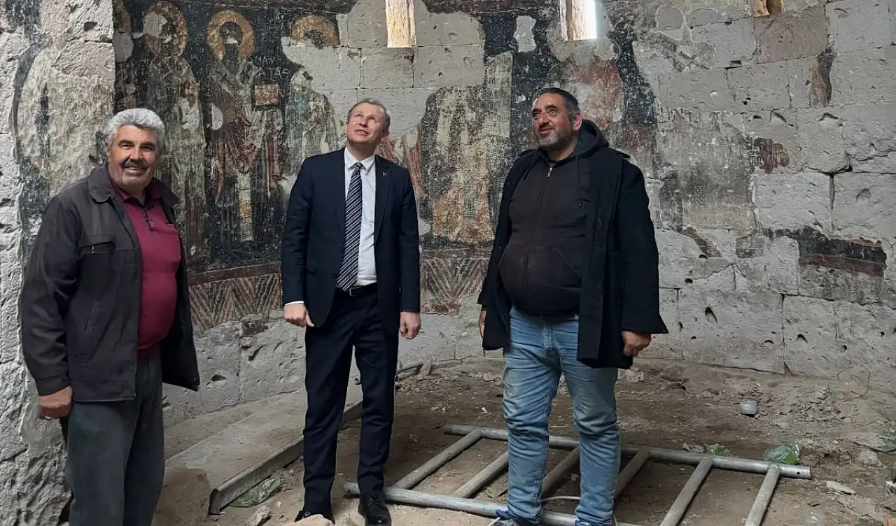 Kayseri'nin 'şanslı' Kaymakamı bin 700 yıllık kiliseyi inceledi!