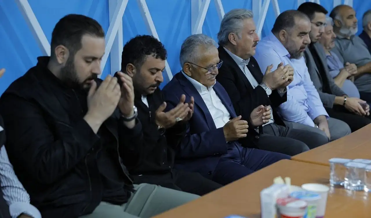 Başkanların acı günü: Büyükkılıç taziye evinde