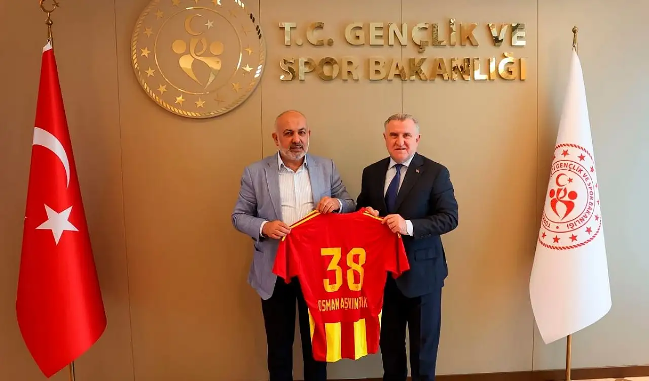 Kayserispor'da kritik Ankara temasları! Masada yeni sezon vardı