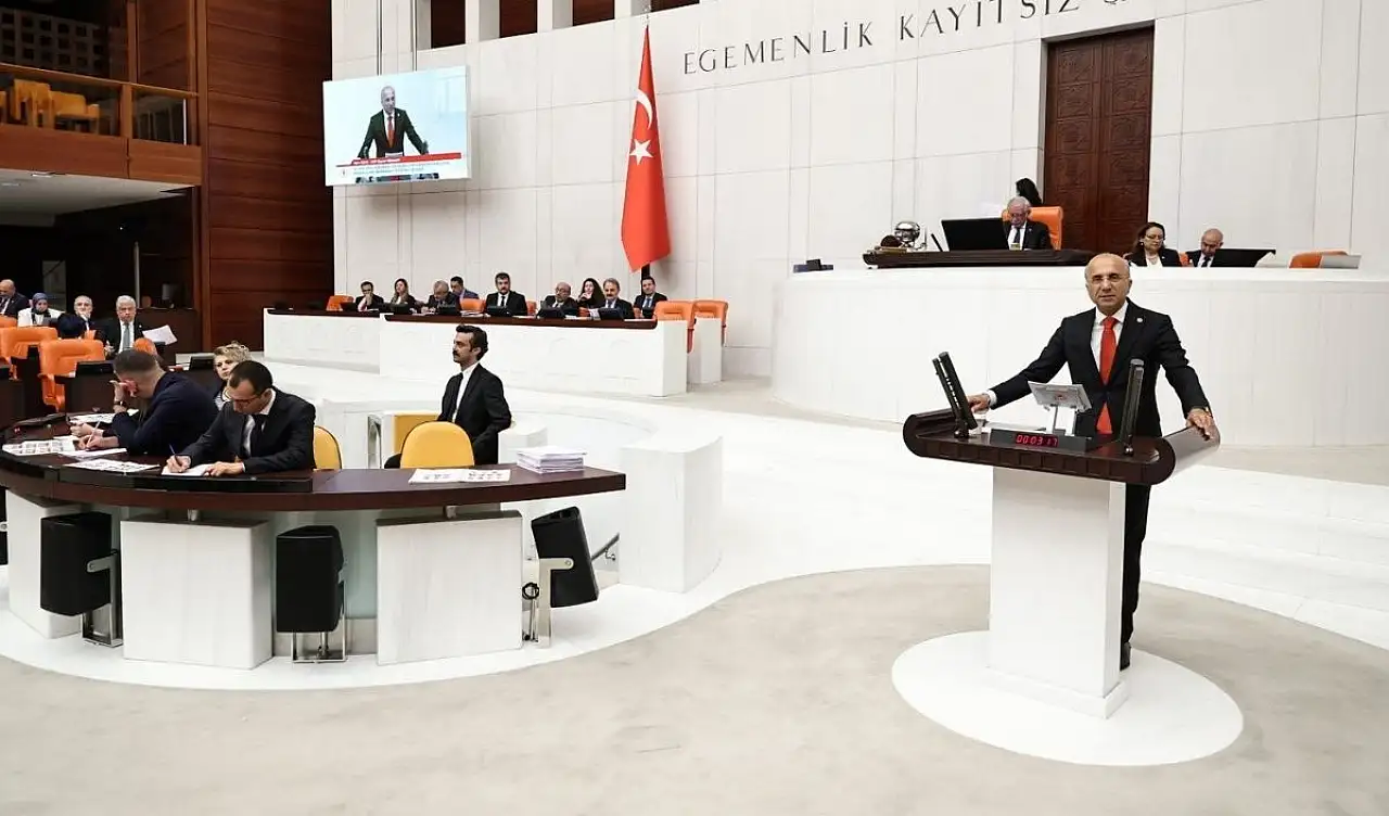 Genç: İktidar, İzmir'den büyük bir emekli yoksulluğu yarattı