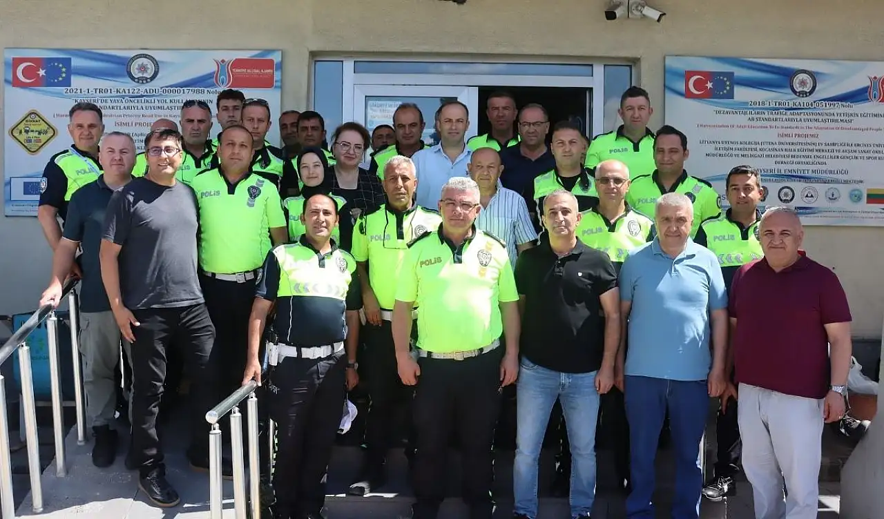 23 yıllık göreve telsizden veda! Kayseri'de son anons duygulandırdı