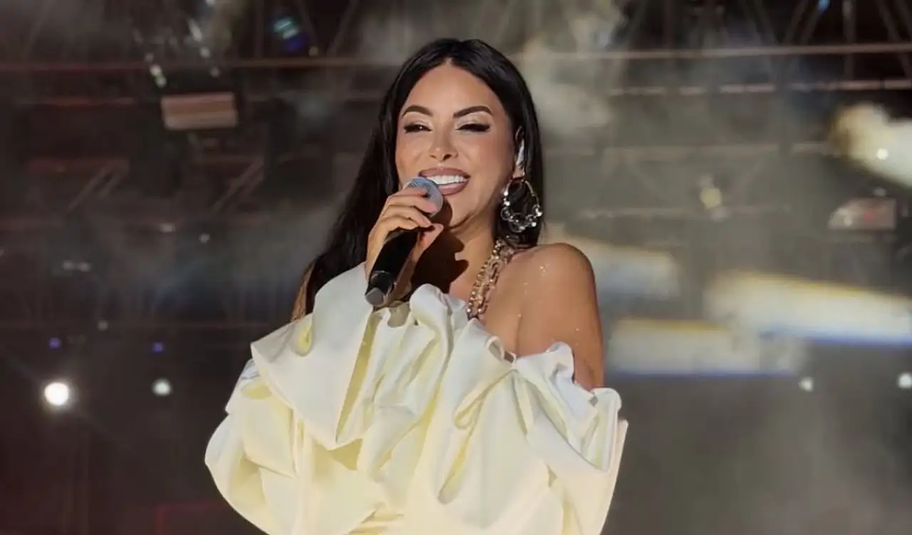 Geçen yıl Zara vardı, bu yıl Ebru Yaşar! Kayseri'de ücretsiz konser gecesi